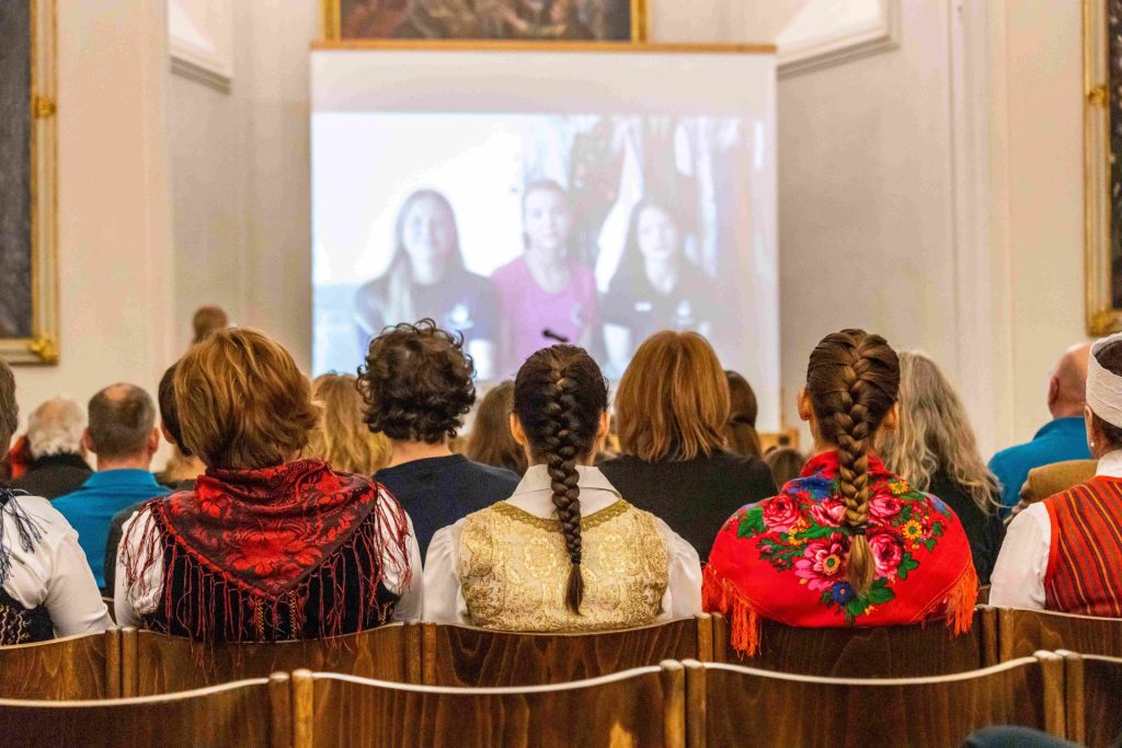 Pressemitteilung: Frischer Wind für die Heimatpflege: Jugendpreis 2026 ausgeschrieben