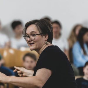 Simone Lautenschlager bei einer Volksmusikveranstaltung des Landesvereins.