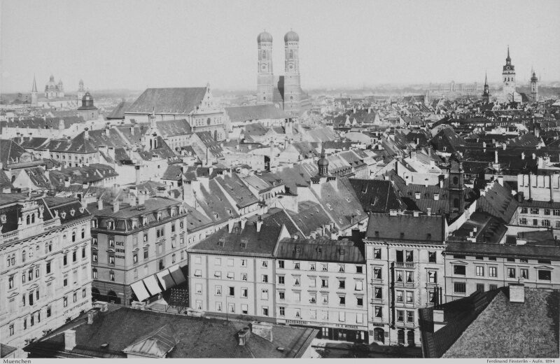 Luftaufnahme der Innenstadt von München vor 1945