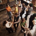 Pressemitteilung: „Mit Schwung!“ bringt Volkstanz und Volksmusik ins Klassenzimmer